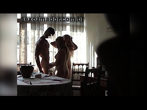 ❤️ Mmekọahụ enyi na-akpọ a ibu nwoke na a threesome na ya ❤️❌ Ihe na-akpali agụụ mmekọahụ n'ụlọ